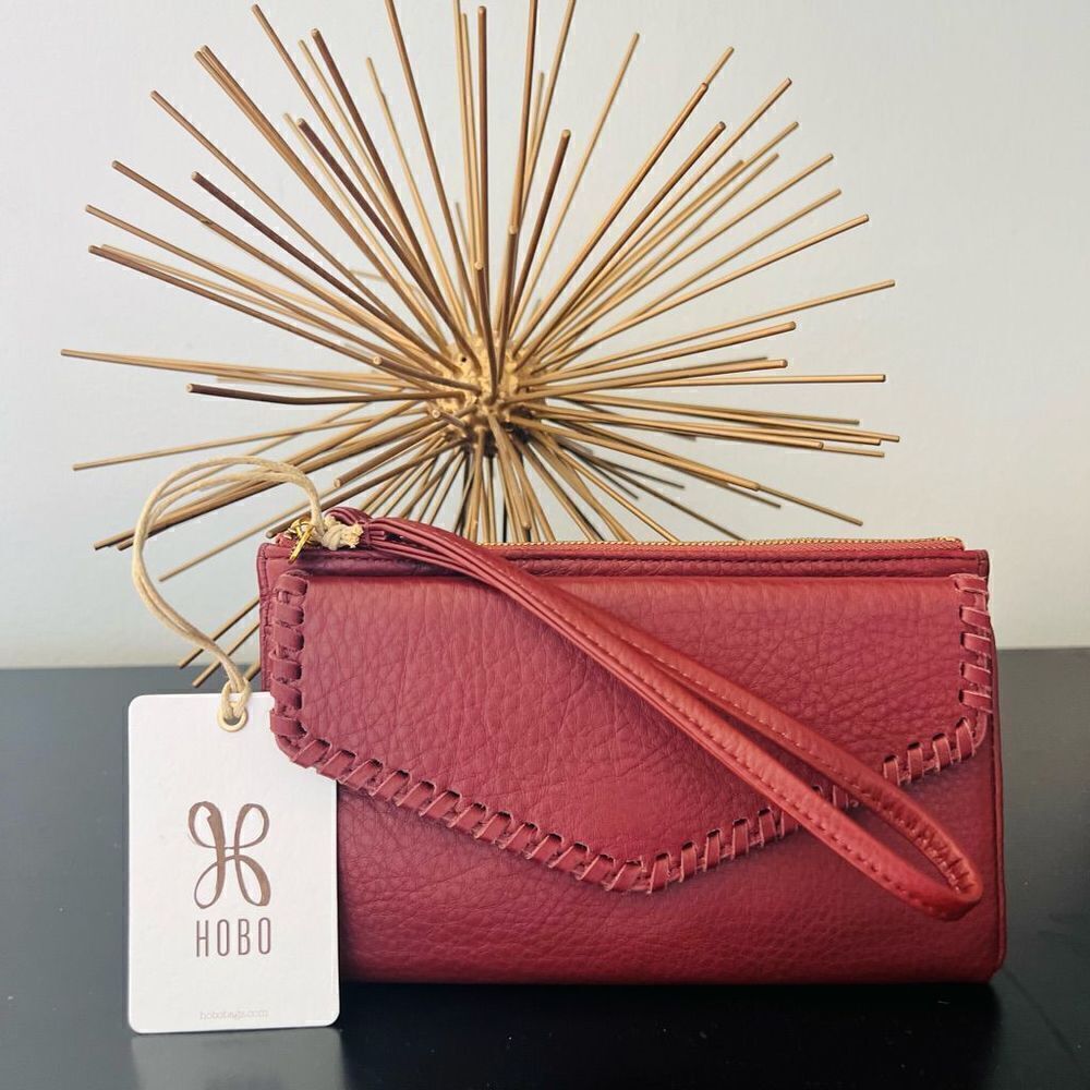 Hobo Pocket Leather Wristlet Wallet Clutch, Wrist Strap, Cash, Cards,‎ PORT, NWT